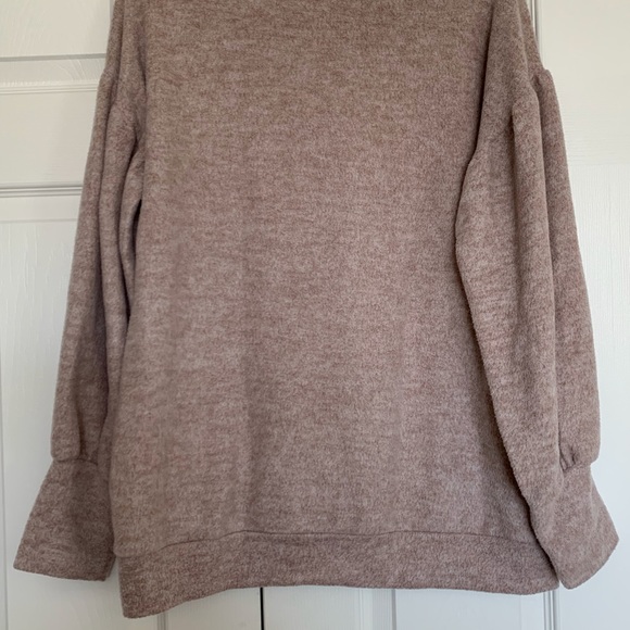 Hailey & Co Boutique Top - sz L - Picture 5 of 8